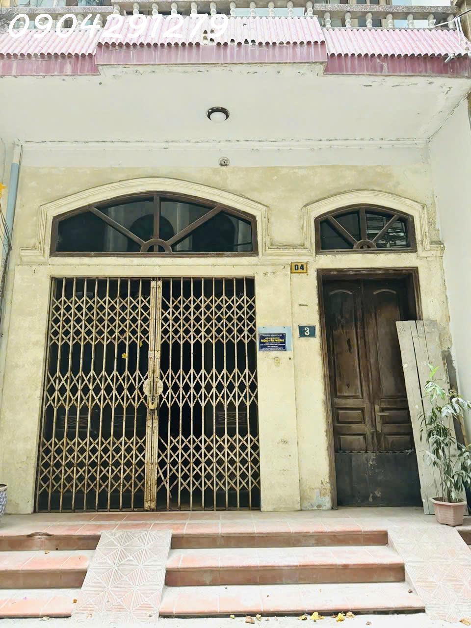 Cho thuê nhà 3.5 tầng, diện tích 60m2/sàn, ngõ 210 Hoàng Quốc Việt, ôtô vào tận cửa nhà.