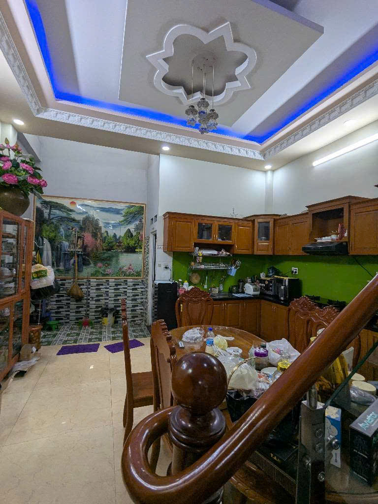 CHỦ BÁN NHÀ GẤP – GIẢM 200 TRIỆU – CHỈ CÒN 7,3 TỶ (CÒN TL) Nhà đẹp khu phân lô – Hẻm nhựa 8m – 1 sẹc sát mặt tiền