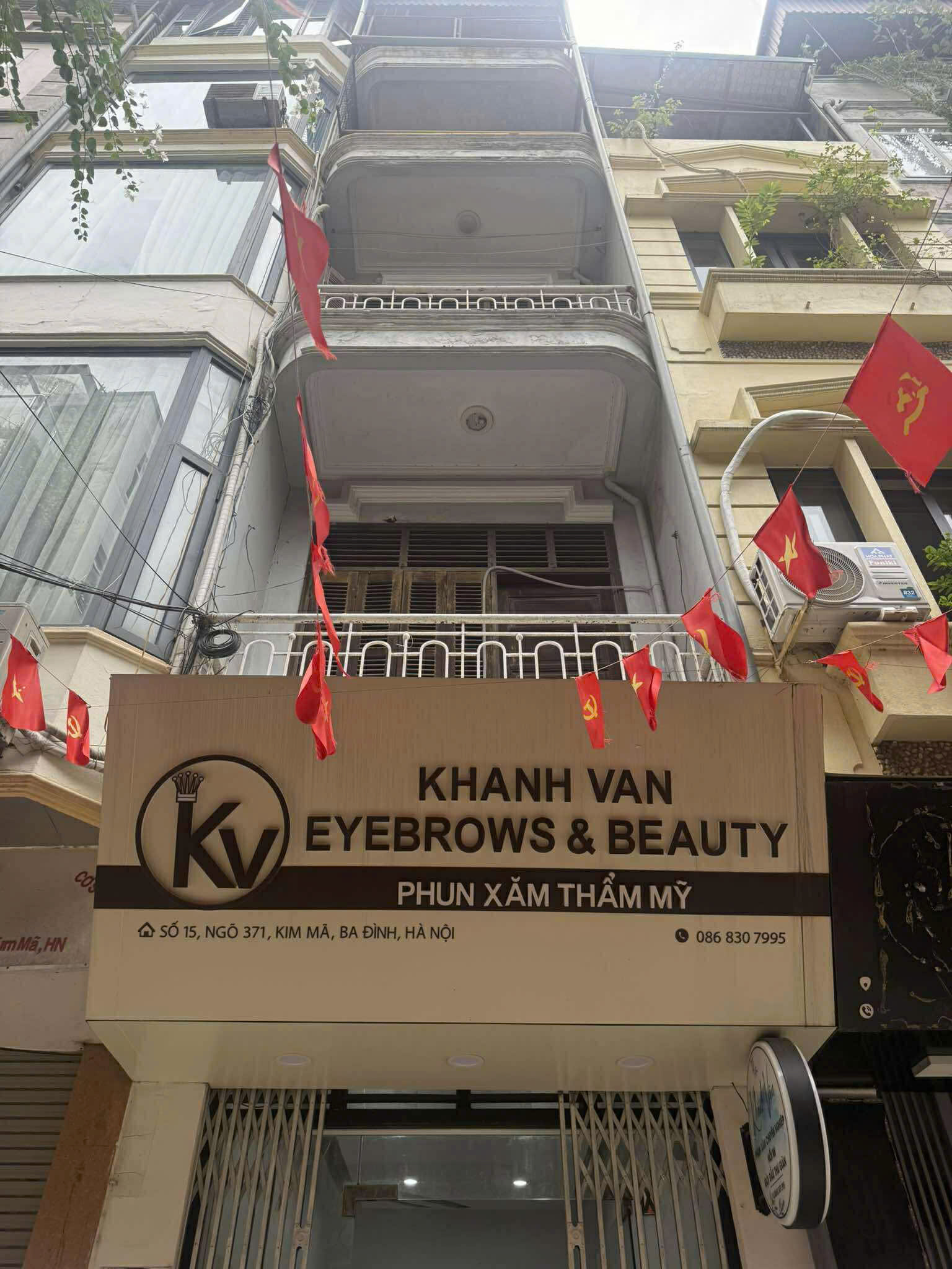 Cho thuê 3 tầng nhà ngõ 371 Kim Mã,ngõ to rộng,oto tải vào được tiện làm văn phòng, Spa...