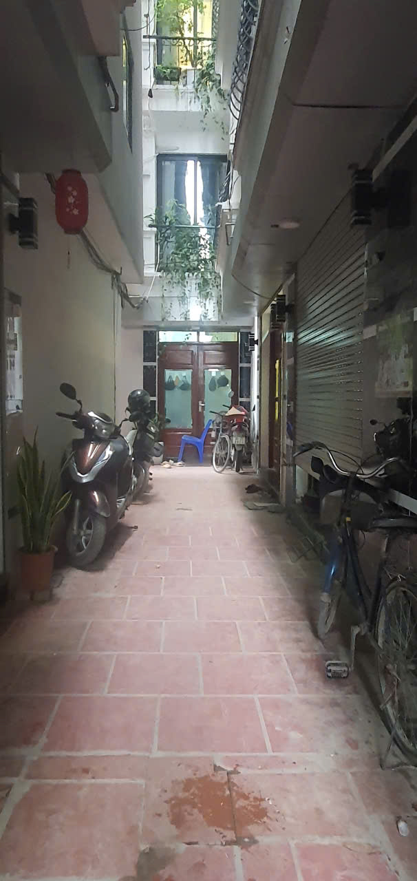 TÔI CHÍNH CHỦ CẦN BÁN GẤP NHÀ PHÚ THƯỢNG - GIÁP KHU ĐT CIPUTRA - NAM THĂNG LONG - DT 33m2x6T - NHỈNH 7 TỶ