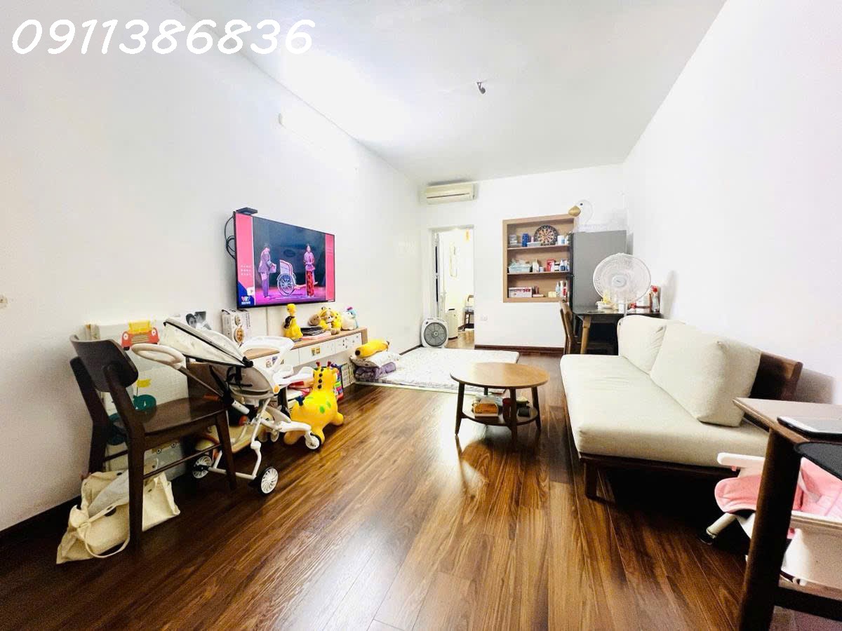 Tầng 2 TT Thái Thịnh 60m 2PN, Đẹp ở ngay, chỉ 3.5 tỷ TT Đống Đa