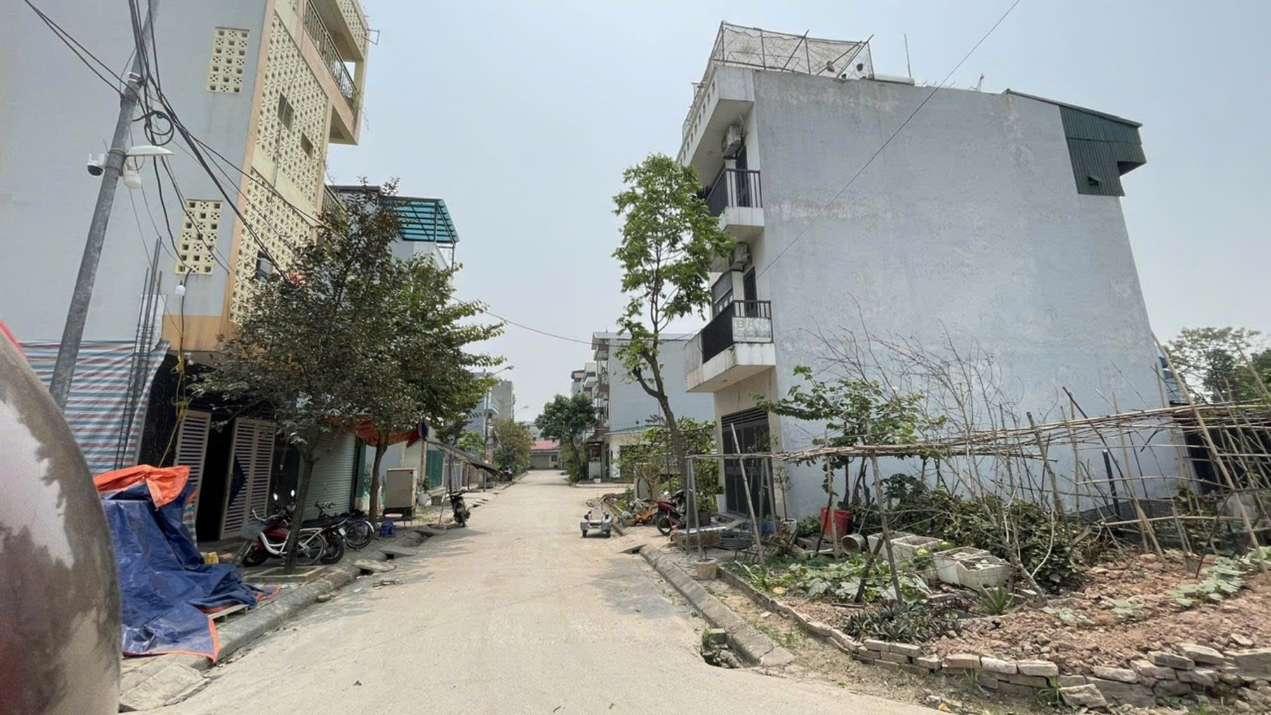 BÁN ĐẤT ĐÁU GIÁ TẠI TỔ 5 ĐỒNG MAI - HÀ ĐÔNG - HÀ NỘI DT 79,3M MT 8M. gIÁ CHỈ 6TY860