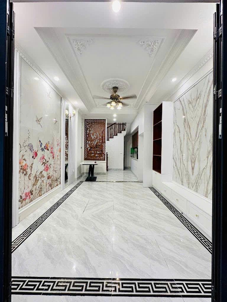 Phố Trạm Long Biên - Sát Aeon Mall - chỉ 6.9 tỷ