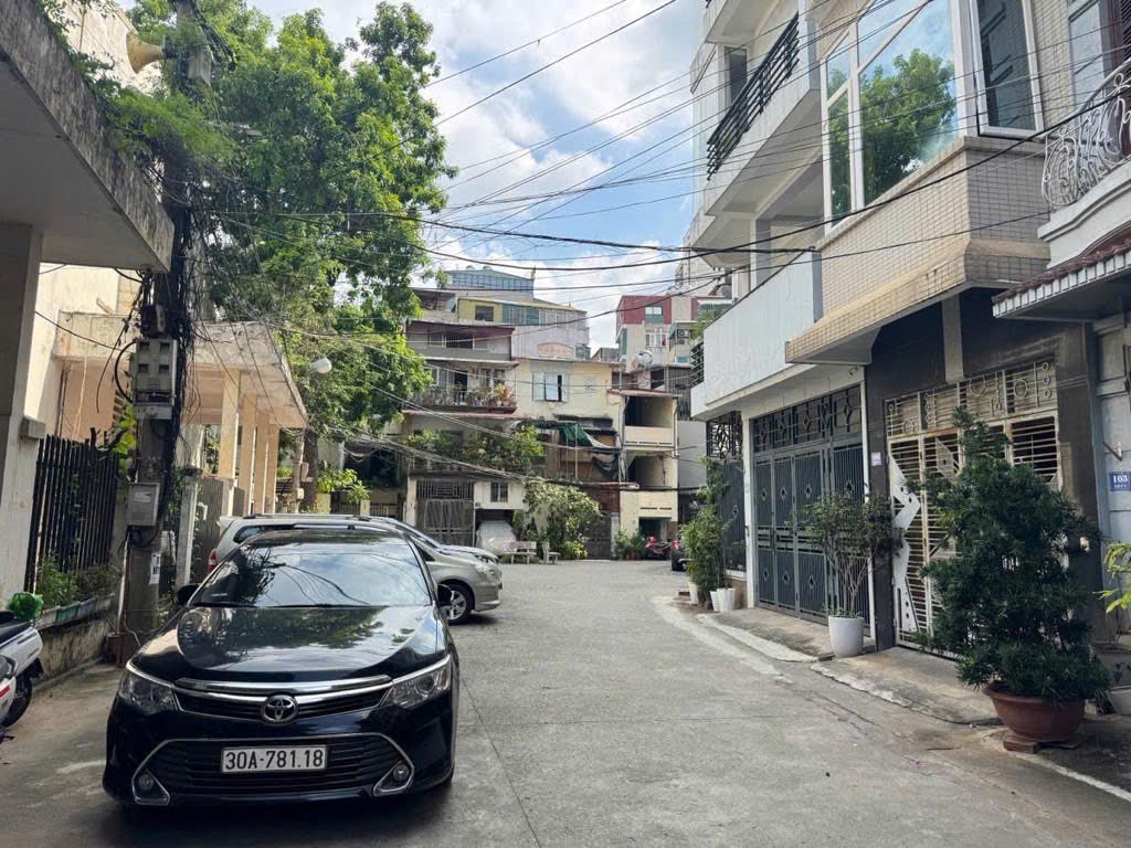 BÁN NHÀ GIẢNG VỎ - PHÂN LÔ - GARA OTO - DT60M2X5T - 18.8 TỶ