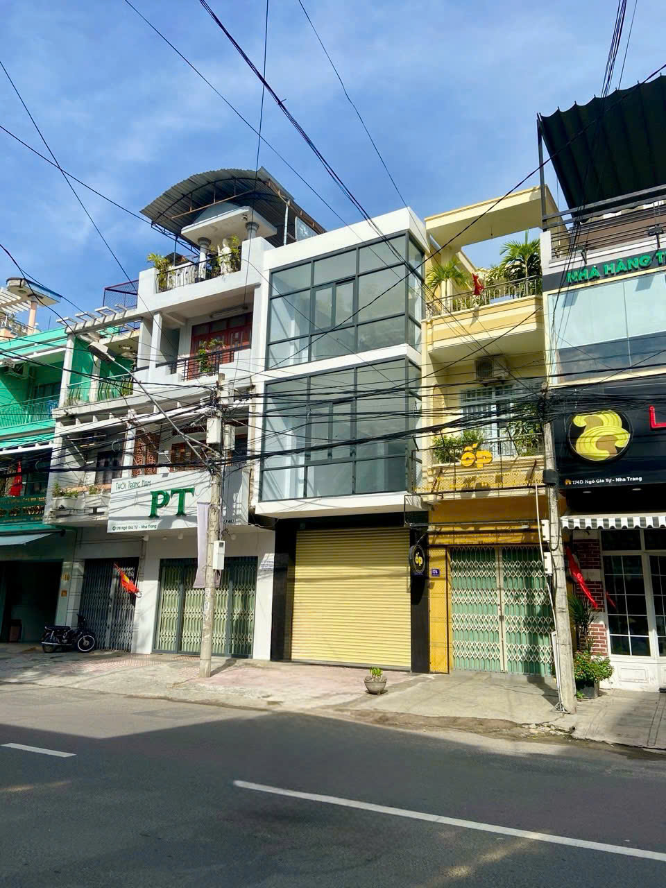 58m2