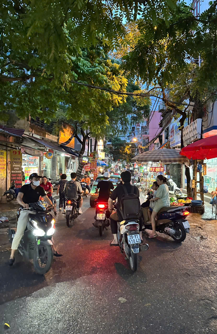 CHỦ XOẮN – CẦN BÁN GẤP - BÁN NHÀ YÊN HÒA - NGÕ RỘNG