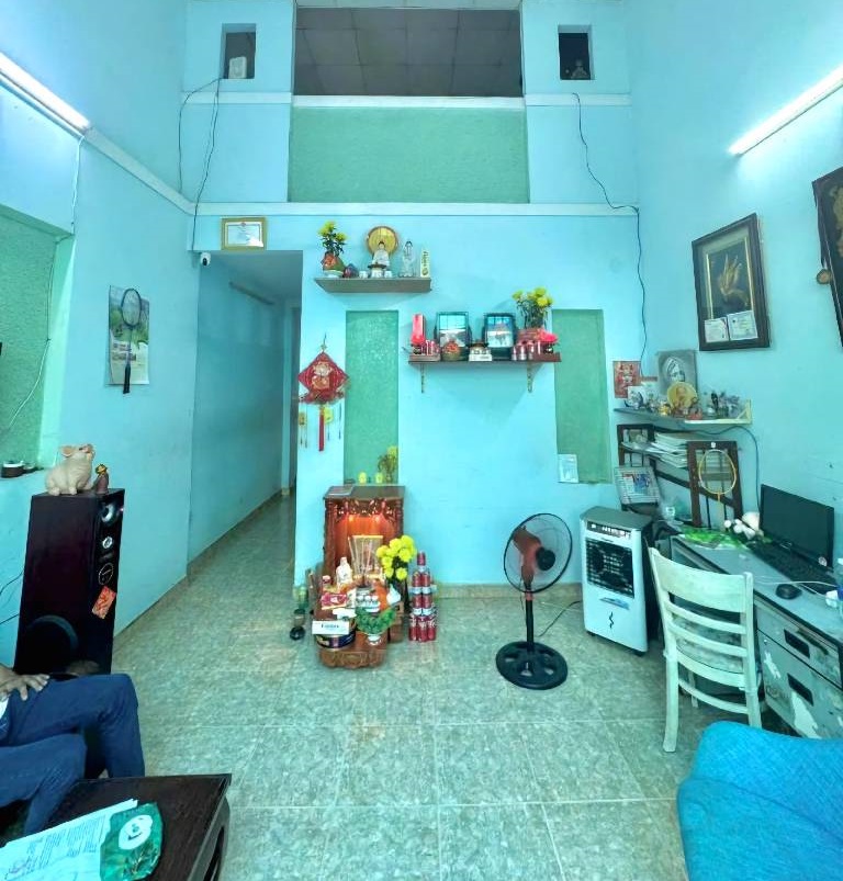 Bán nhà 2 tầng - 65m2 (4x16) - ngay Bình Long - Giáp Tân Phú - chỉ hơn 4 tỷ