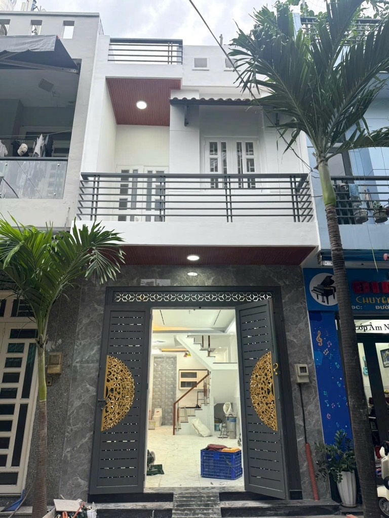 Bán nhà mặt tiền đường 10m, gần Nguyễn Sơn, Tân Phú, 48m2 (4x12), 2 tầng đẹp, chỉ hơn 5 tỷ