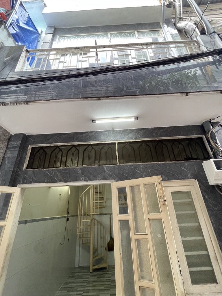 Bán nhà 2 tầng, gần Lũy Bán Bích, Hoàng Xuân Nhị, Đầm sen, trung tâm Tân Phú chỉ hơn 2 tỷ
