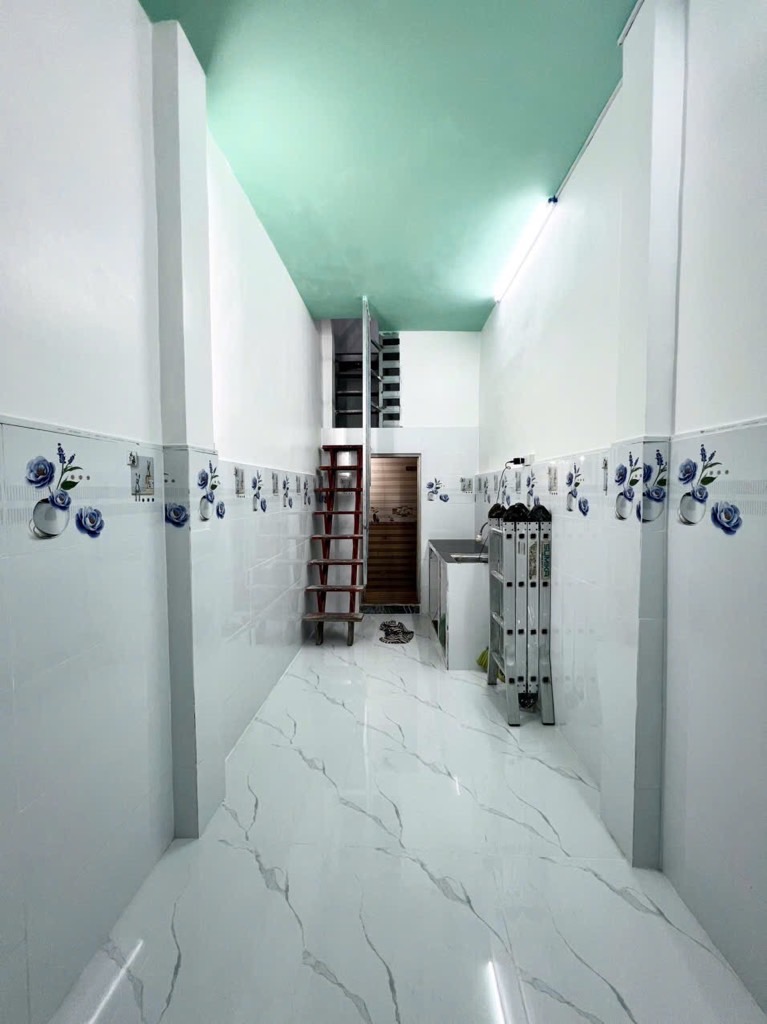 Bán nhà 2 tầng mới đẹp, ngay Mã Lò, gần Tên Lửa, Aeon Mall, Chỉ hơn 1 tỷ