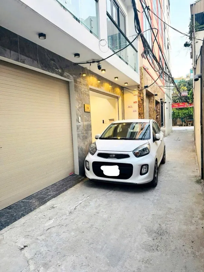 NHÀ ĐẸP Ô TÔ VÀO NHÀ Phố Nguyễn Văn Linh 40m2 X 6 tầng 3.7m, 8.9 tỷ Long Biên.