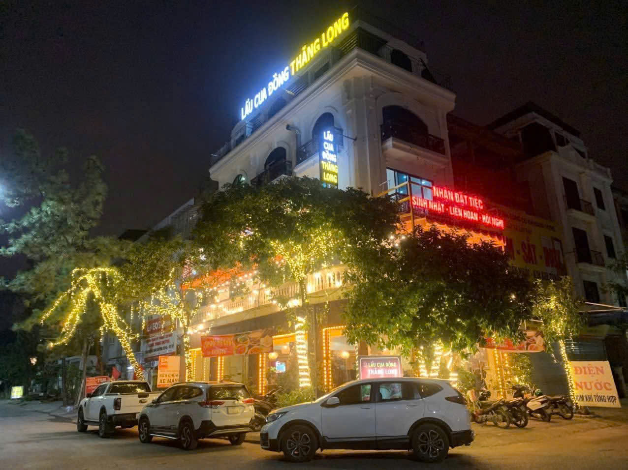 CHO THUÊ NHÀ DỊCH VỌNG HẬU CẦU GIẤY HÀ NỘI Diện tích: 160 m2 x 4 tầng Mặt tiền: 10 m