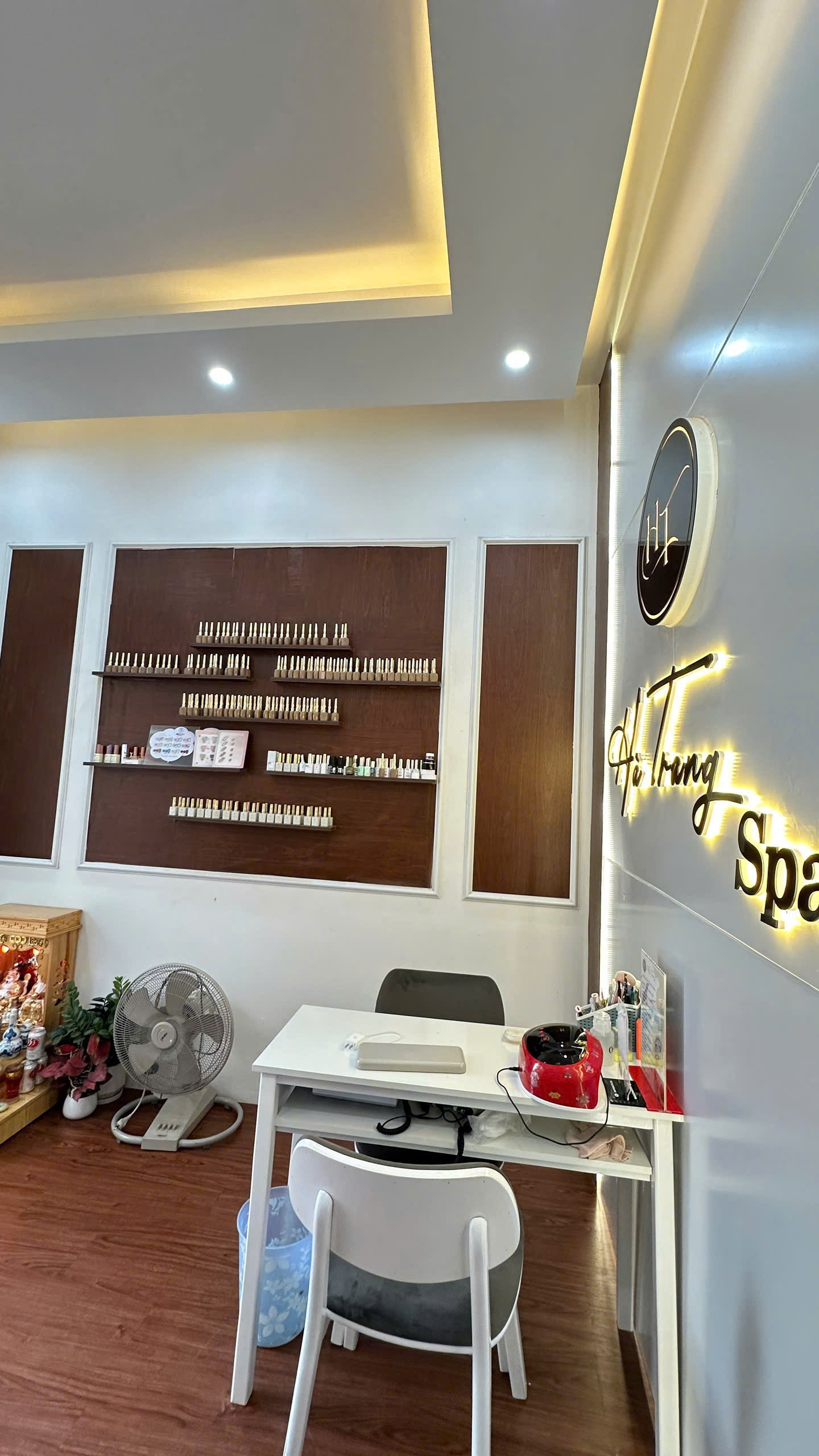 Em chính chủ nhượng lại gấp cửa hàng Spa – Nail – Eyelashes