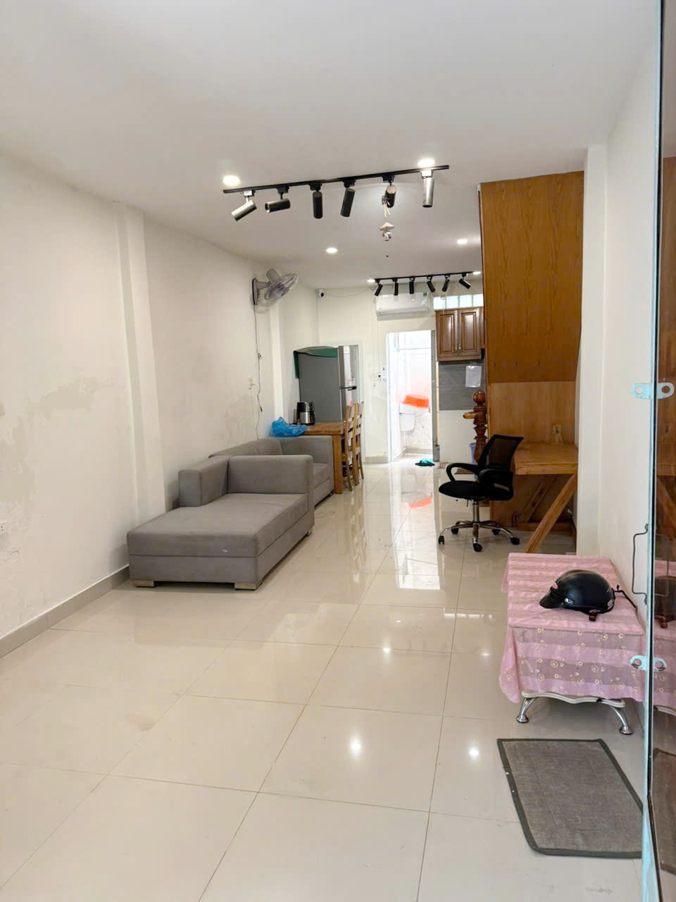 Nhà 2 tầng nở hậu hẻm 125 Nguyễn Thị Tần P. Chánh Hưng. Giá 4,28 tỷ TL