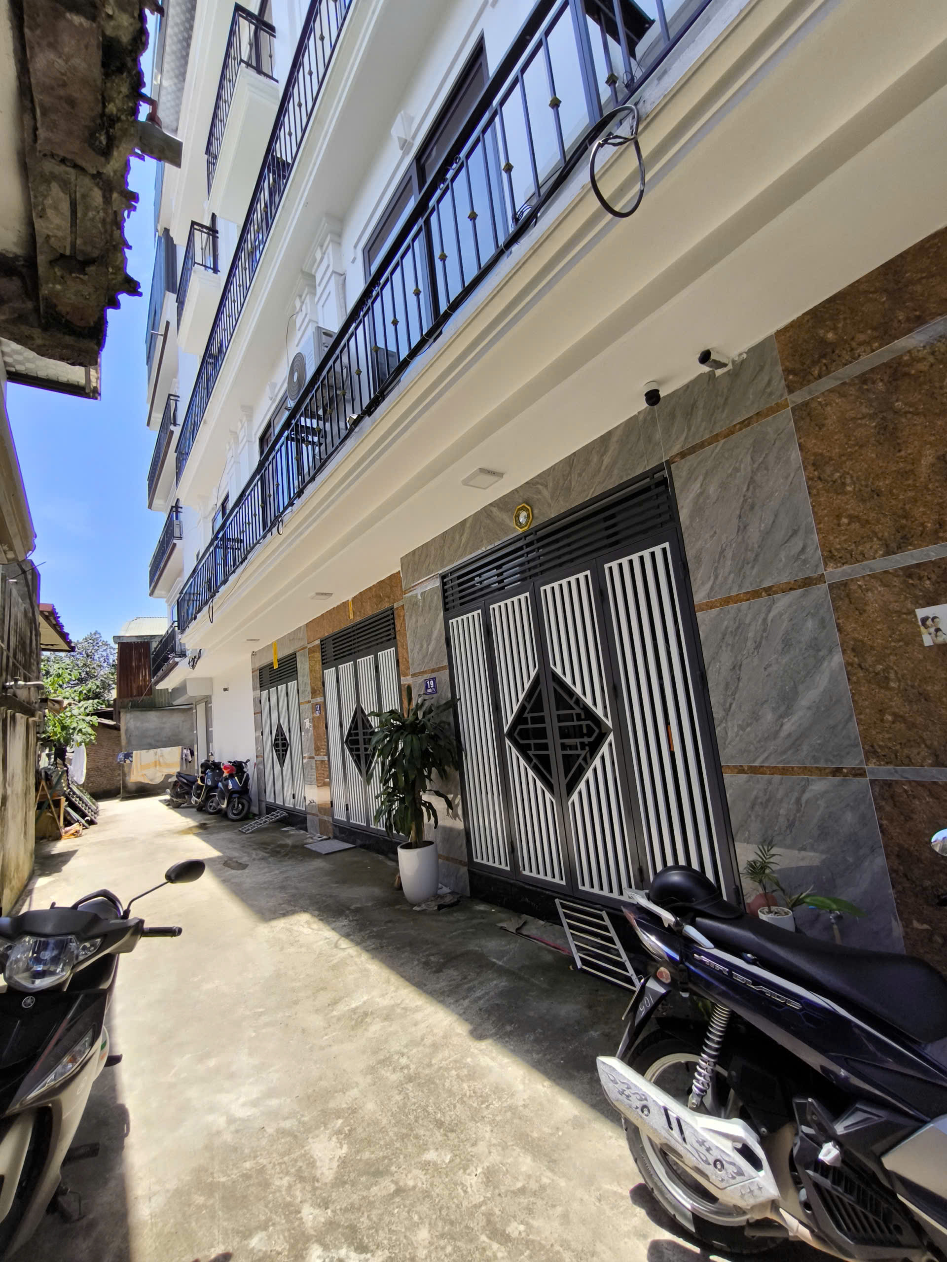 Nhà La Phù, An Khánh ngõ rộng 3,5m, xây 5 Tầng, 3 ngủ khép kín, 4 wc, view thoáng, ô tô đỗ cách 20m