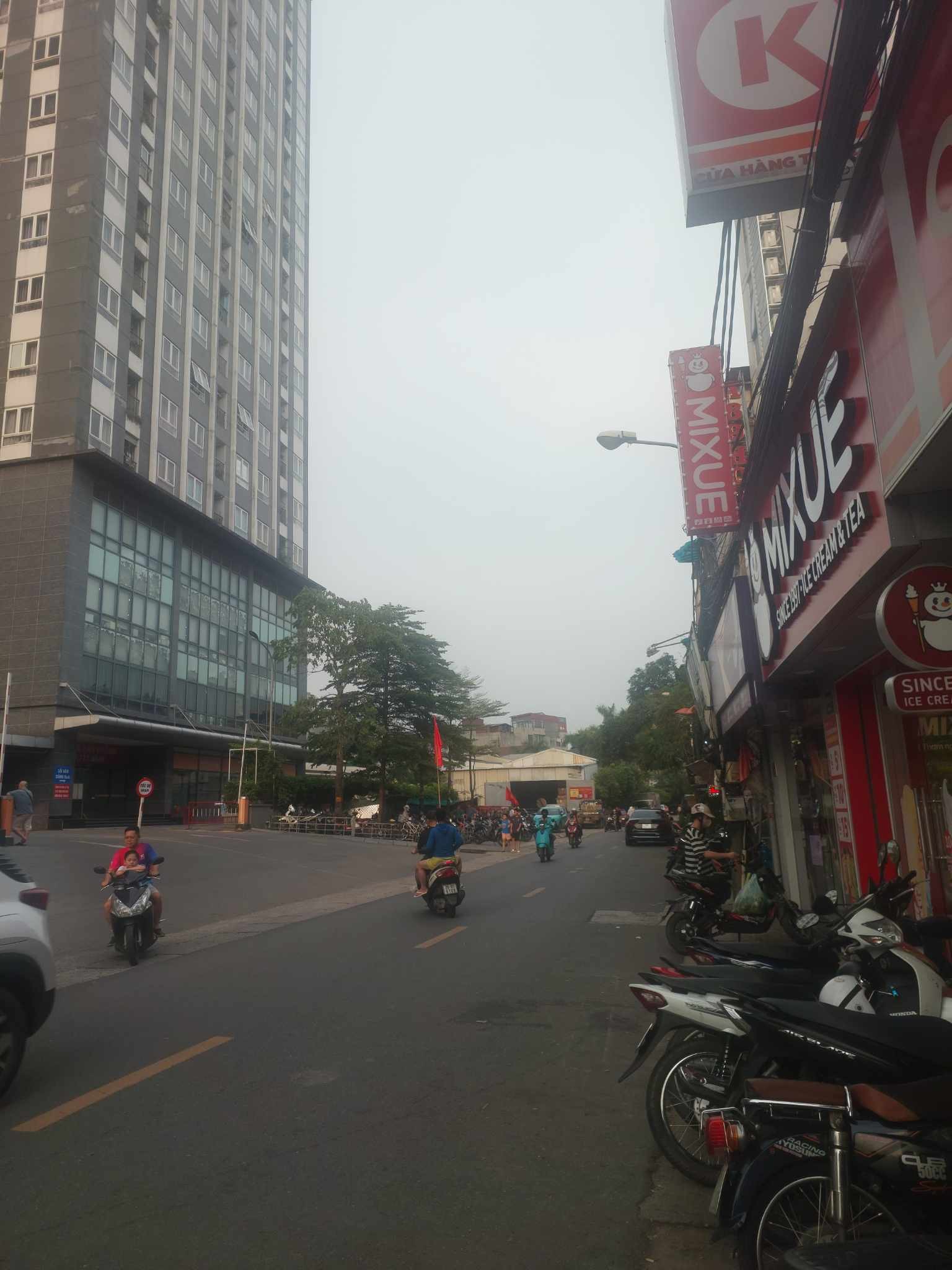 Bán nhà 108m Phố Vĩnh Tuy - HBT - oto tránh - có vỉa hè - gần ĐH Kinh Công - 33.5 tỷ