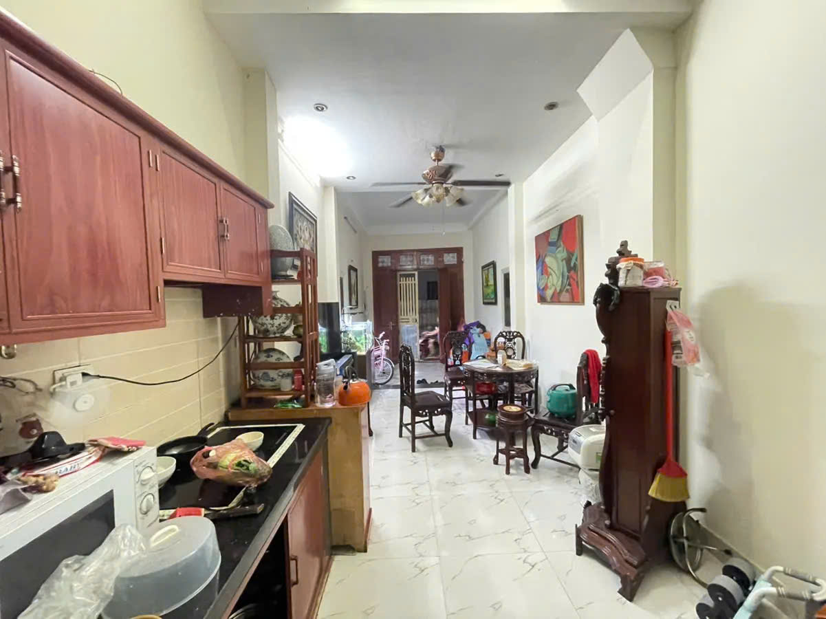 NHÀ PHỐ QUAN NHÂN – NGÕ THÔNG – 3 GÁC ĐỖ CỬA