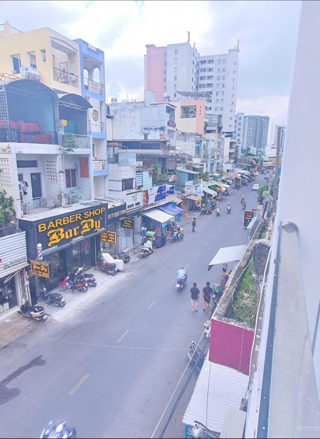 * Bán Nhà Mặt Tiền KD Sầm Uất Cao Đạt Gần Trần Hưng Đạo Q5 Mới Đẹp 3 Tầng 9 Tỷ Nhỉnh