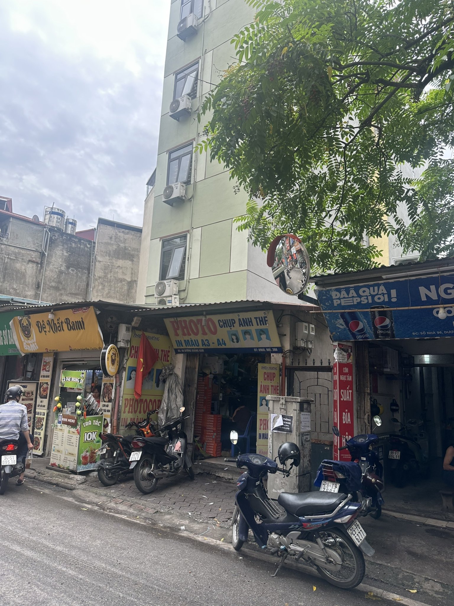 NHÀ MẶT PHỐ GIÁ RẺ BẤT NGỜ - Ô TÔ ĐỖ CỬA- SIÊU HIẾM- KHÁCH XEM LÀ CHỐT_NHÀ CẤP 4-32M-6,5 TỶ