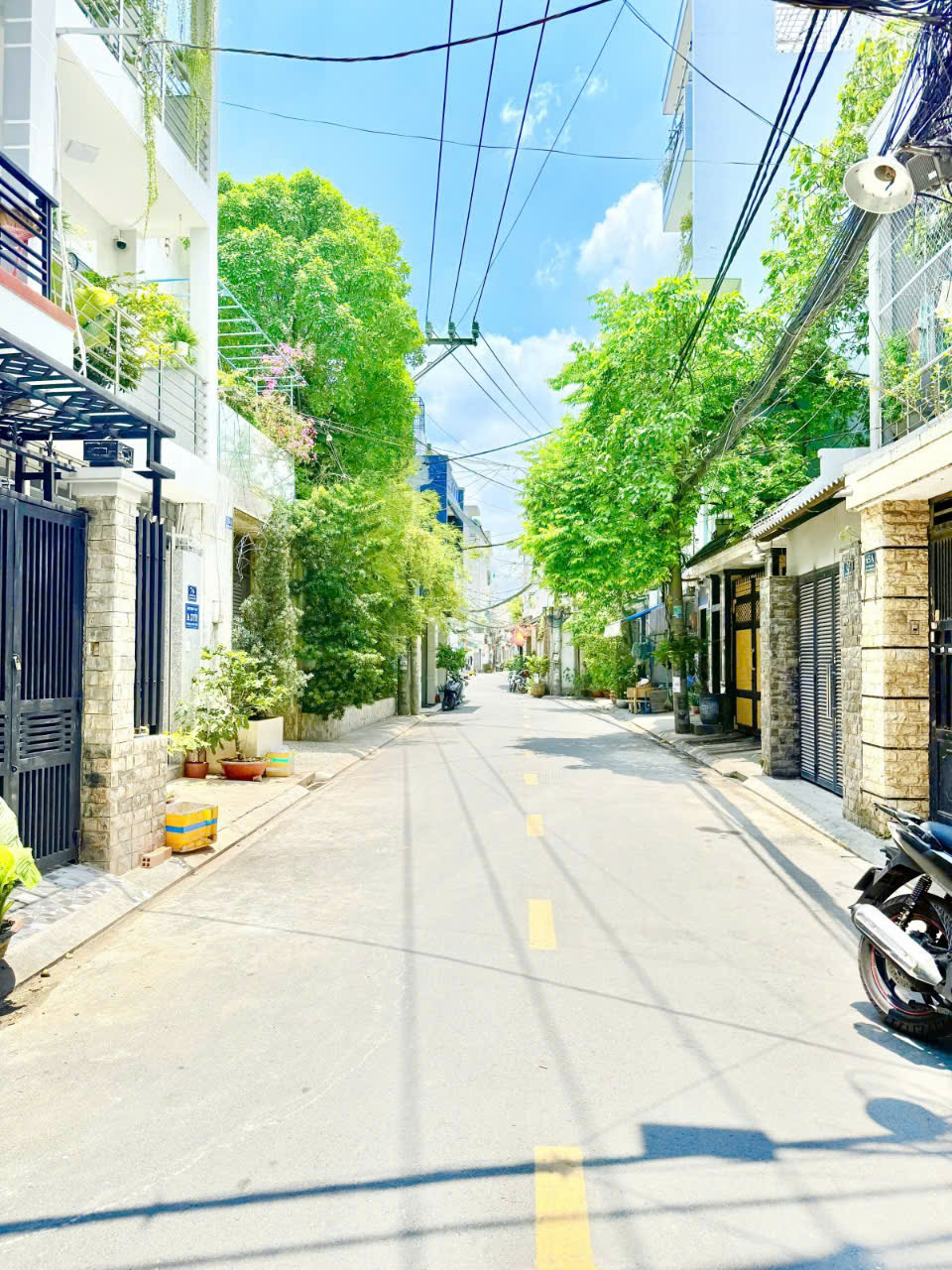 Ngộp Phú Thọ Hòa - 4x14m2 - HXH tránh Kinh Doanh - 2 tầng BTCT