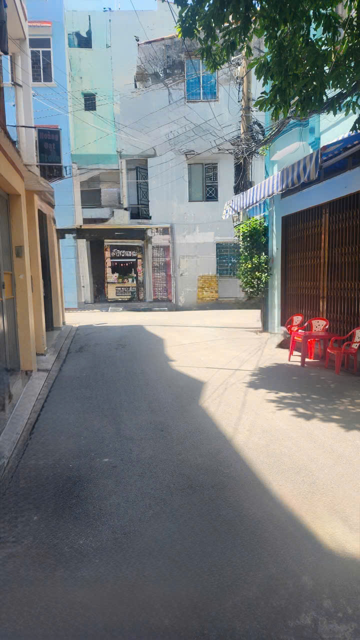 CỘNG HÒA – NGAY NGÃ 4 ÚT TÍCH – GẦN VINCOM – 110M² – 4 TẦNG – 19 TỶ