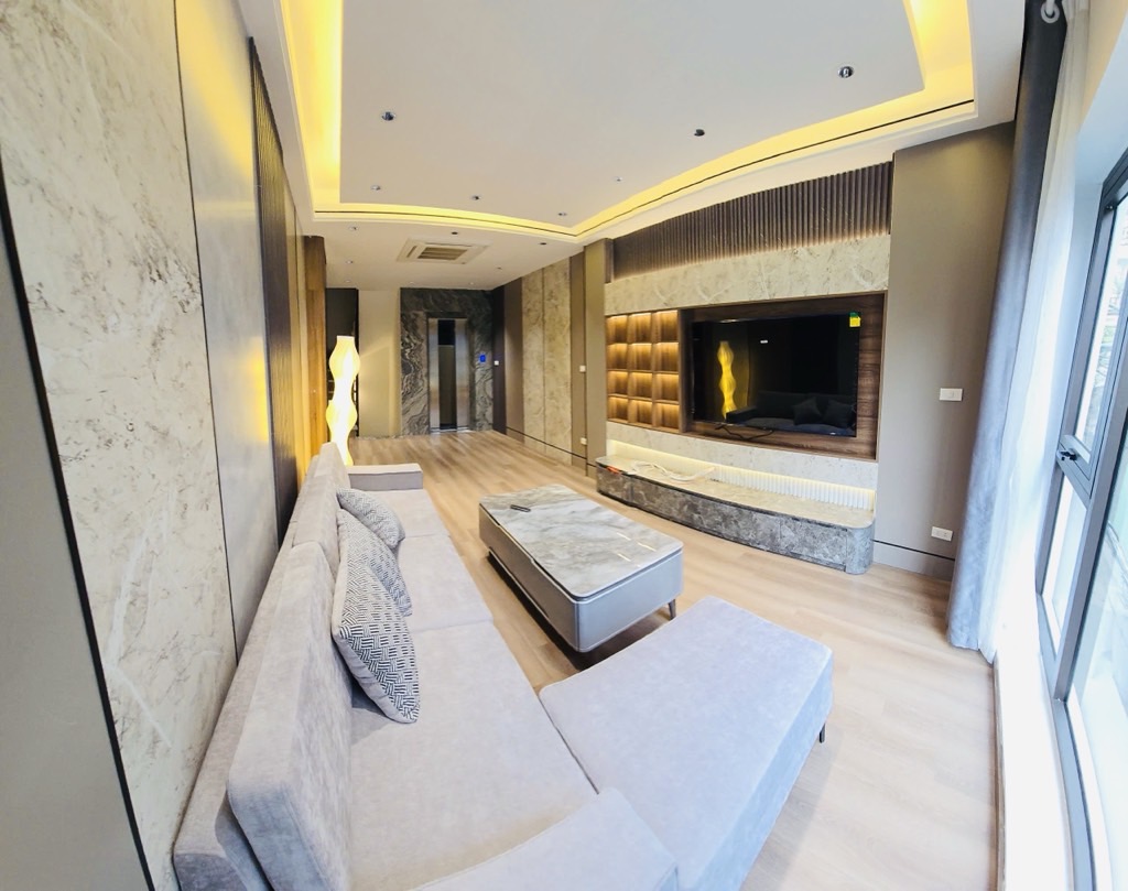 Bán nhà ngõ 174 Ngọc Thuỵ 35m x 7T thang máy, gara, mới tinh ở luôn. LH 0936123469