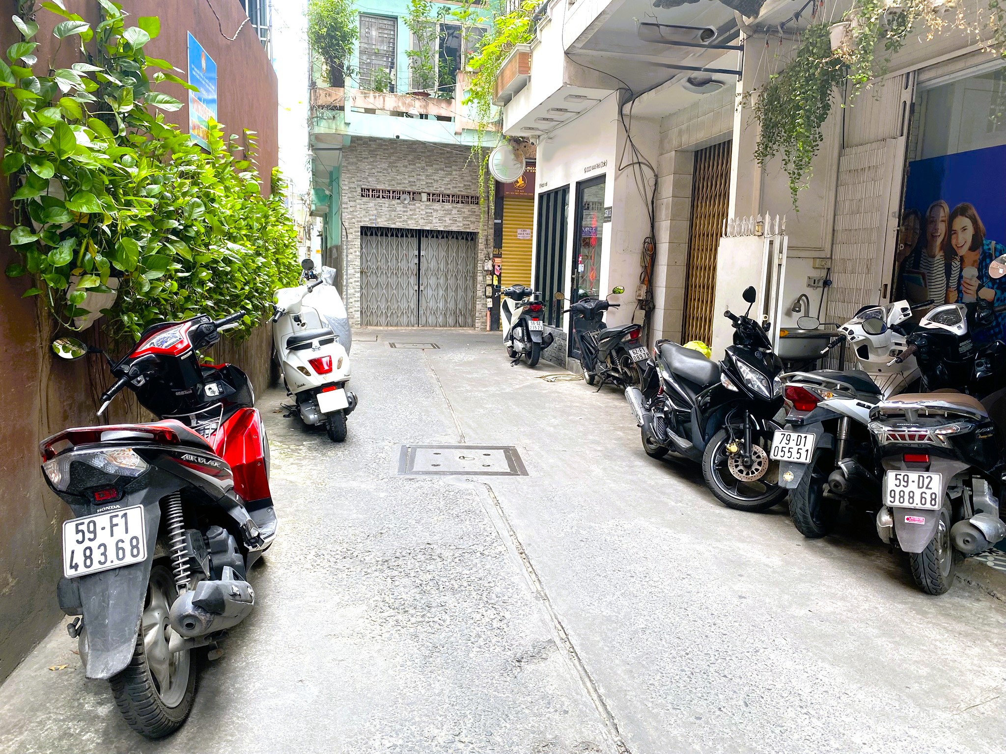 Bán nhà Hẻm Xe Hơi 8M Lê Văn Sỹ Q3, Sát Mặt Tiền, CHDV Dòng Tiền 40 tr/tháng