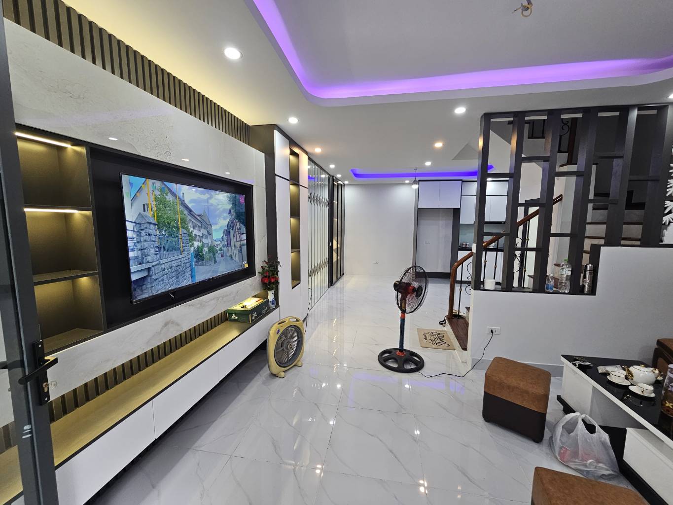 Thổ Quan 51m, thiết kế hiện đại, nội thất cao cấp, vị trí đẹp, gần mặt phố