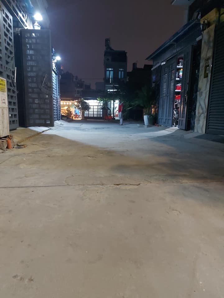 Nhà 4 Tầng Đẹp Lung Linh – Full Nội Thất – Gần Công Viên Làng Hoa 6.85T