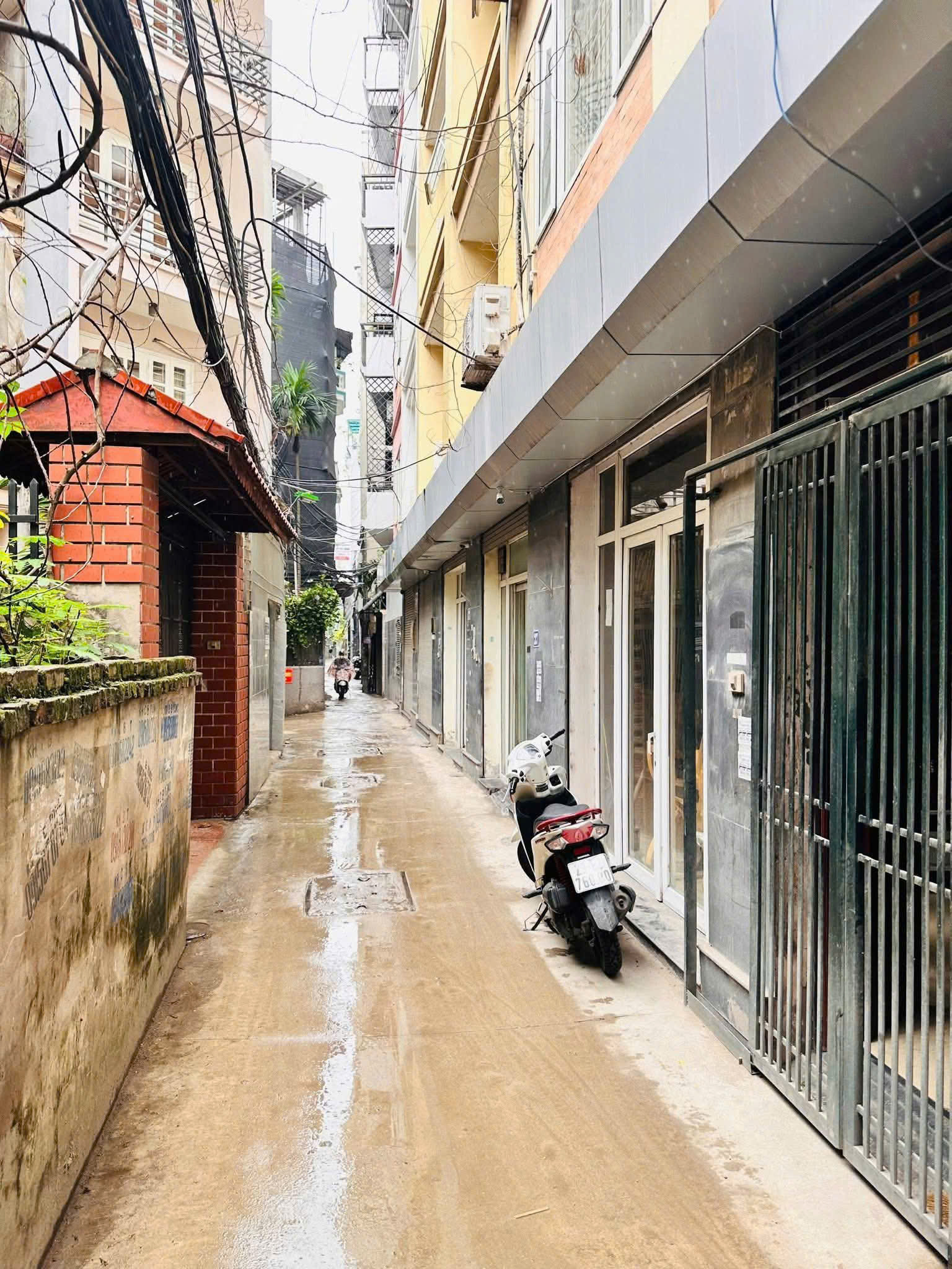 Bán nhà phố Lạc Long Quân 42m2 4tầng mặt tiền 4m 7.98 tỷ Cầu Giấy - 0934266313