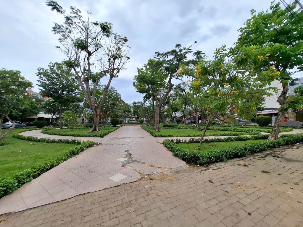 BÔNG SAO – 102M² – 15.5 TỶ – P.5, Q.8 – VIEW CÔNG VIÊN – 3 TẦNG BTCT – SỔ NỞ HẬU