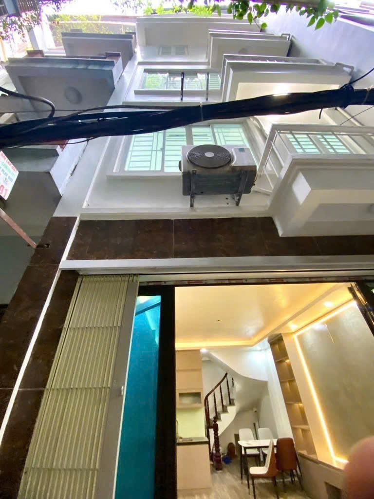 TRUNG TÂM MỸ ĐÌNH- CẦU GIẤY- DÂN XÂY BTCT SẴN XÁCH VALI VỀ Ở- 5P RA BÊN XE MỸ ĐÌNH