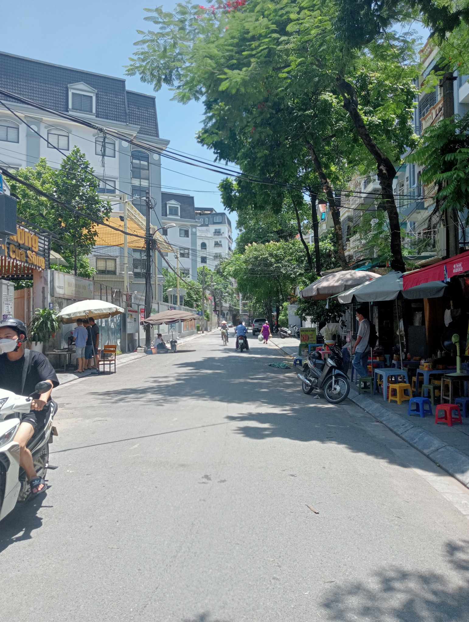 BÁN NHÀ PHÂN LÔ – NGÕ 28 XUÂN LA, VÕ CHÍ CÔNG. TÂY HỒ Chỉ 23 TỶ Diện tích: 60m² | Mặt tiền: 4,5m