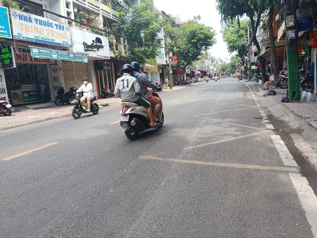 CƠ HỘI SỞ HỮU NGÔI NHÀ 3 TẦNG – VỊ TRÍ ĐẮC ĐỊA