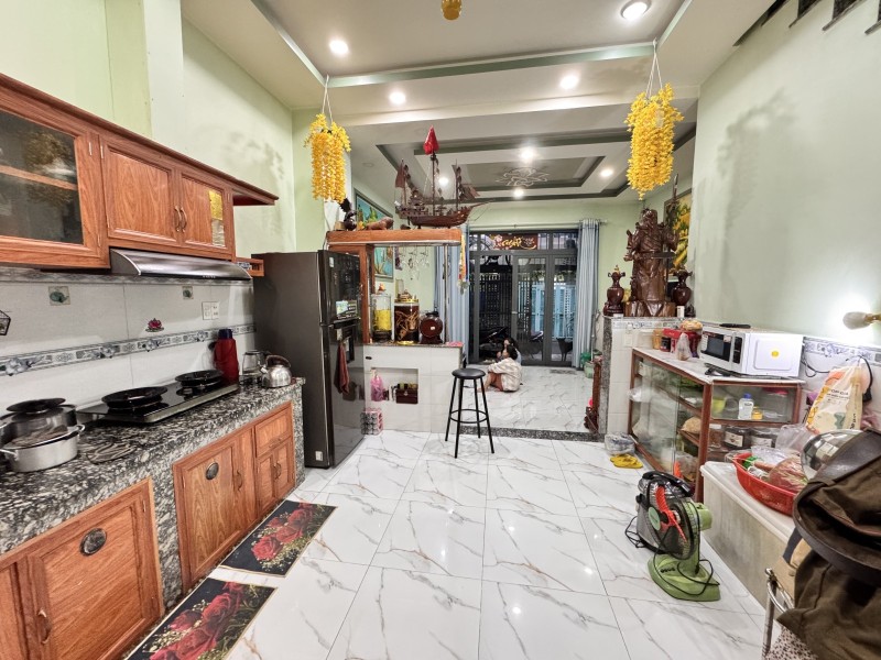 BÁN NHÀ ĐƯỜNG SỐ 8 LINH XUÂN, THỦ ĐỨC - 3 TẦNG - 4PN - 54M2 - GIÁ 4.7 TỶ.