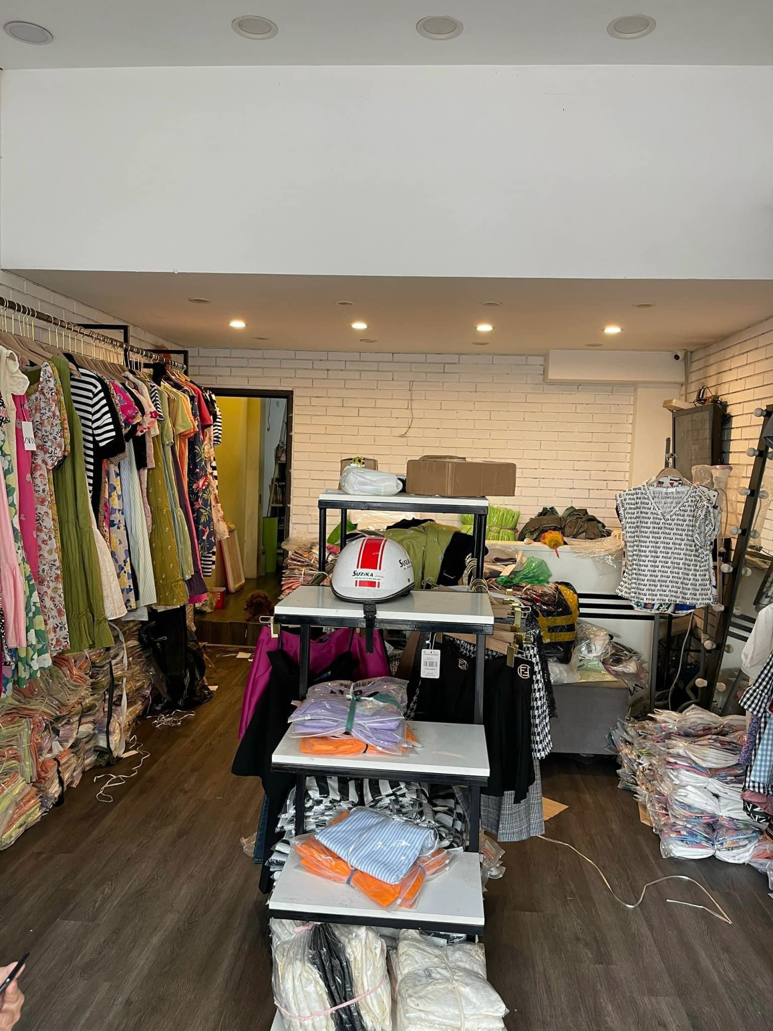 Bán nhà mặt phố Đại La Lô góc 85m² mặt tiền 4.6m sổ vuông nở hậu chỉ 52 tỷ