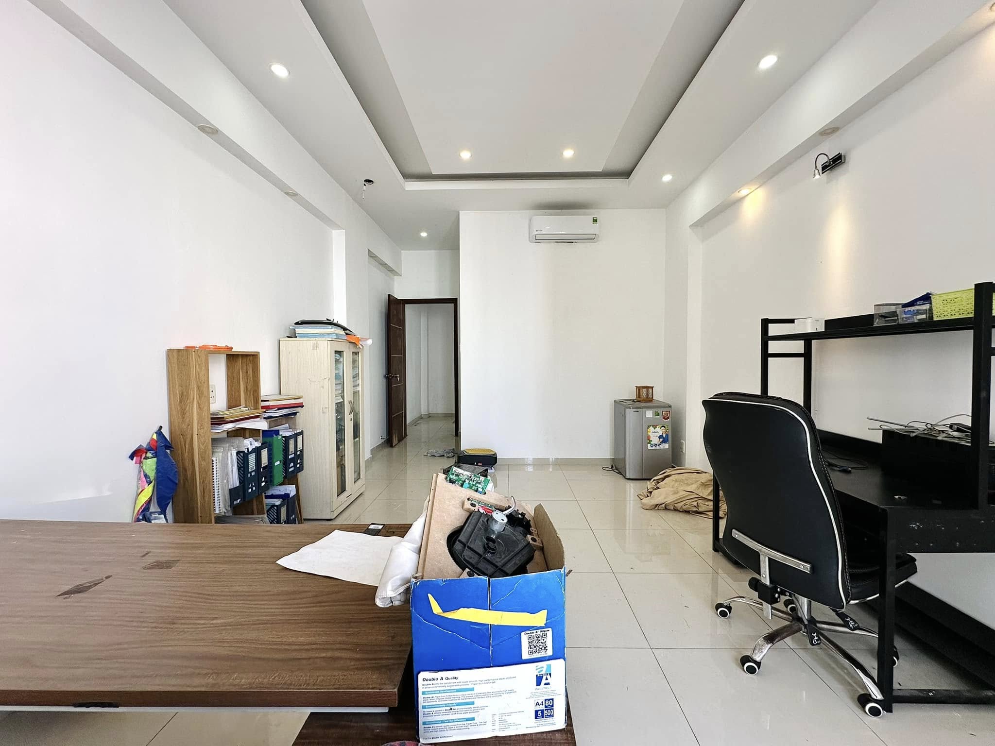 GẤP!NHÀDÂNXÂYLÔGÓC,PHÚ MINHNHÀ 2 MẶT NGÕ,OTO,NGÕ THÔNG,38Mx4T,MT=4.5m,5.3ty