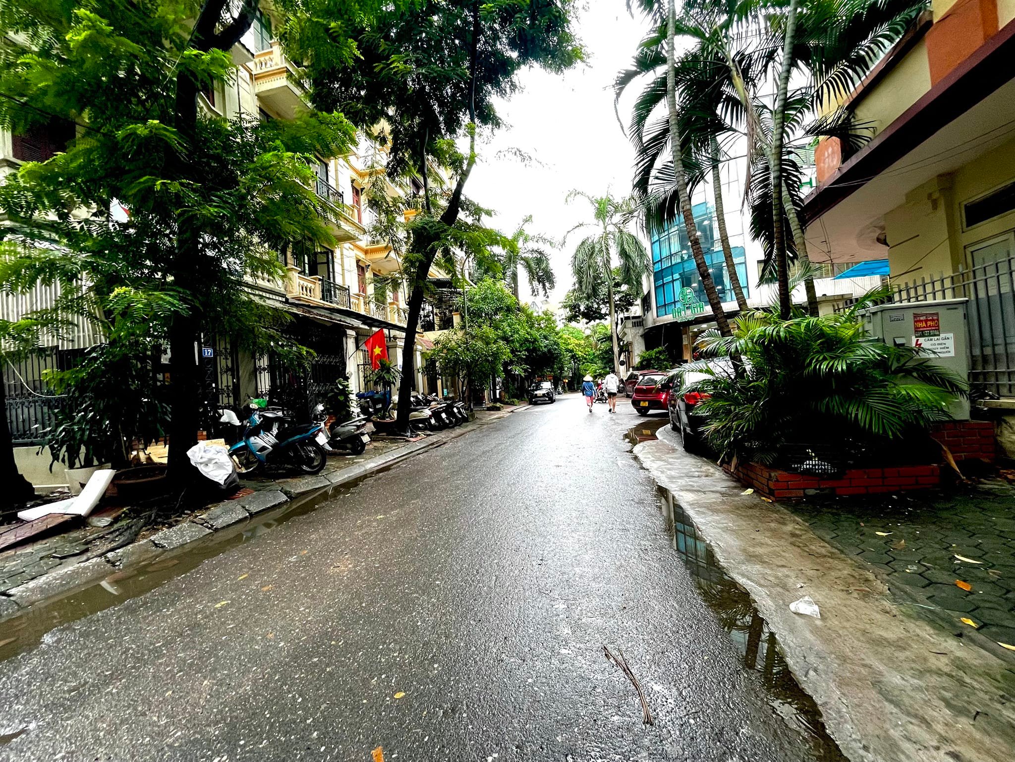 MẶT PHỐ, XUÂN QUỲNH, CẦU GIẤY-VỈA HÈ-KD-Ô TÔ: 70M X5T, MT 5M, GIÁ 37,3 TỶ.