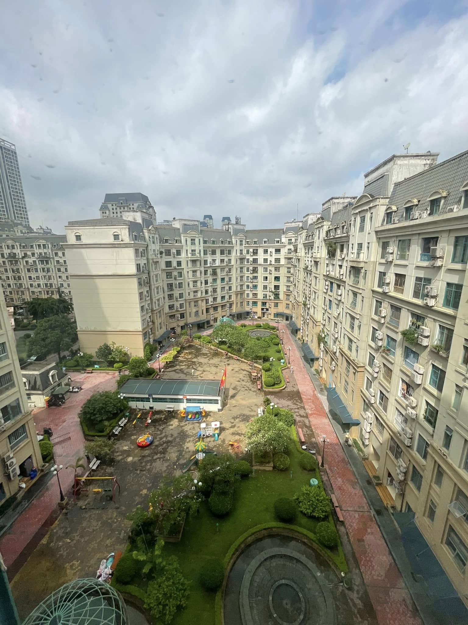 Bán căn hộ CT4 Mỹ Đình Sông Đà, 132m2, 3 ngủ, giá tốt, view đẹp