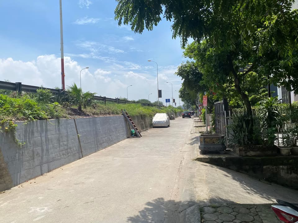 ĐẤT MẶT ĐƯỜNG, AN DƯƠNG VƯƠNG, TÂY HỒ-VỈA HÈ-KD-Ô TÔ:90M, MT 5M, GIÁ 26TỶ.