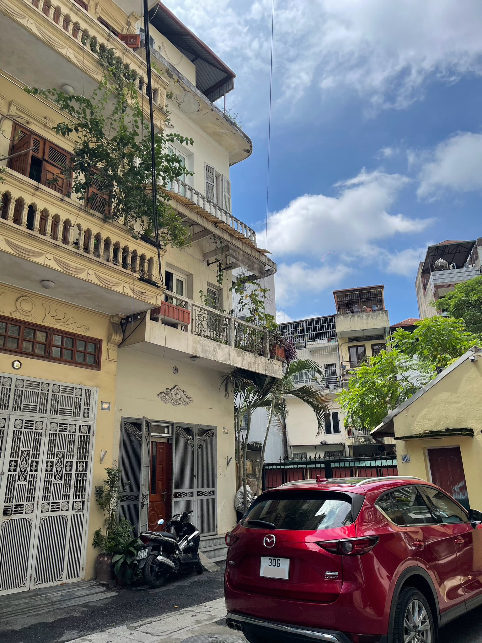 Đội Cấn, ô tô vào nhà, mặt tiền 5.4m, kinh doanh, lô góc, chỉ 14.5 tỷ