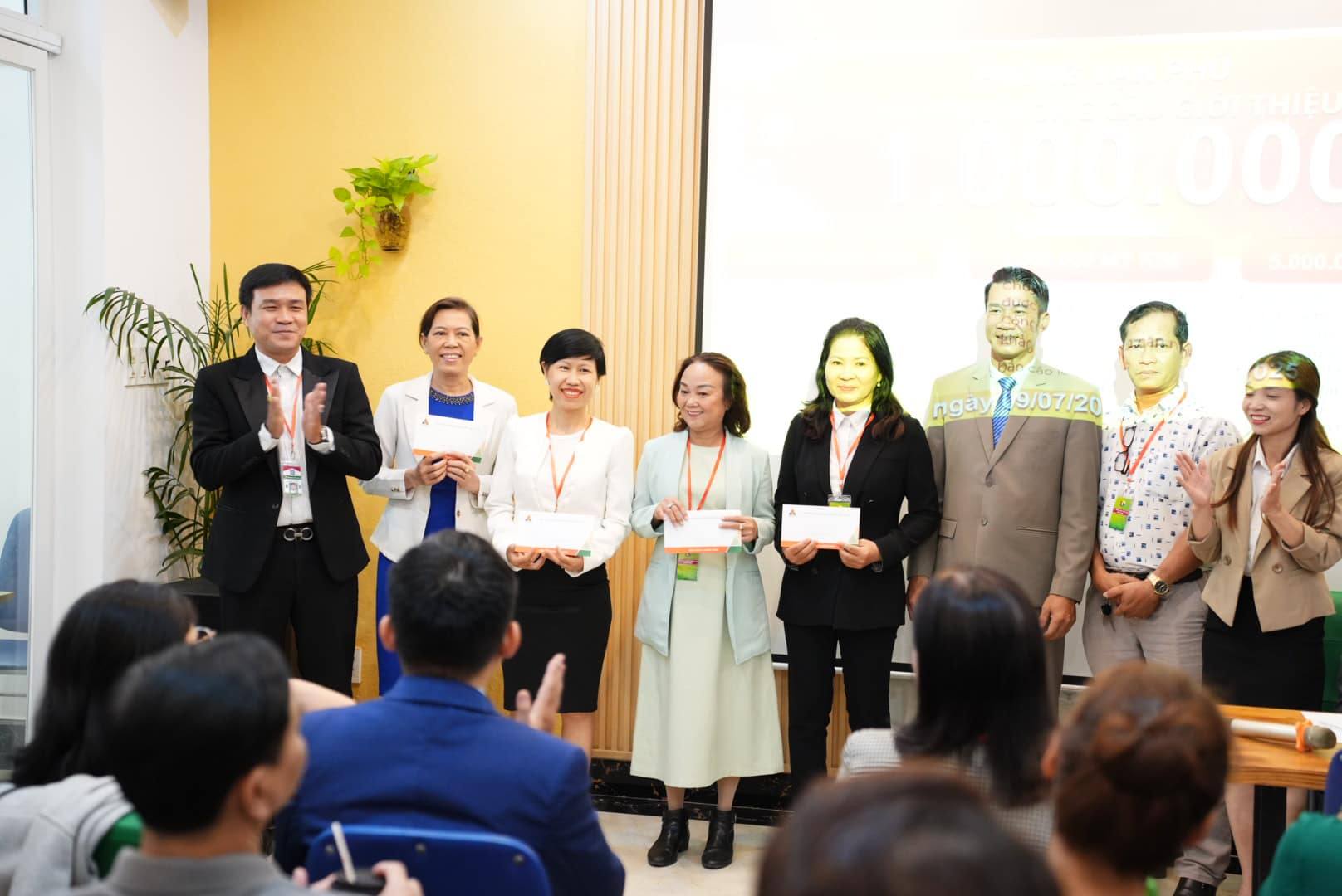 Tuyển dụng Chuyên gia nhà phố – Vạn Phú Land 123 Tân Bình, Số 8 Lê Trung Nghĩa. Chuyên Tân Bình - Tân Phú