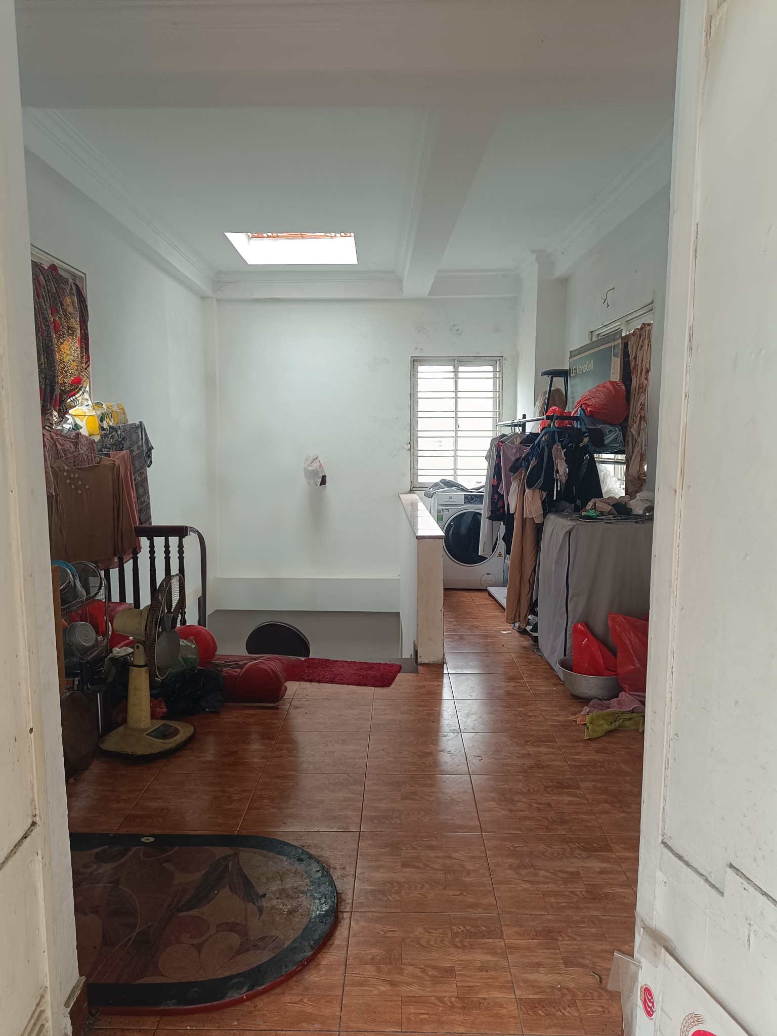 CẦN BÁN-NHÀ MẶT NGÕ TRÚC LẠC BA ĐÌNH-48M 5T-LÔ GÓC-NỞ HẬU-KINH DOANH ĐỈNH