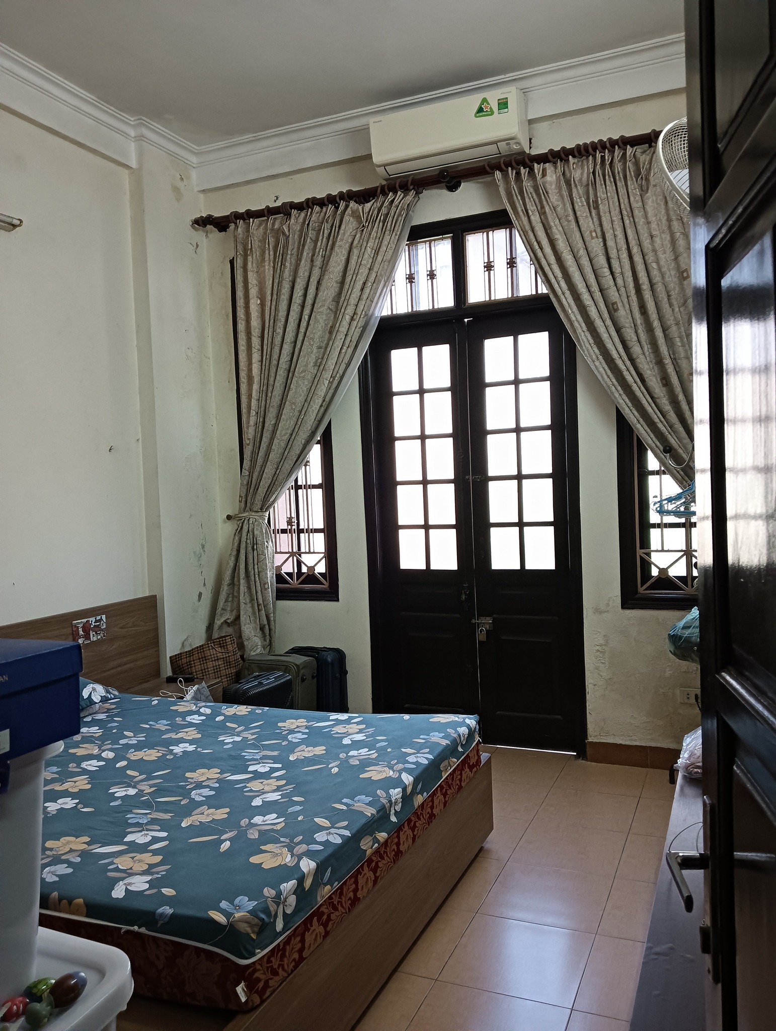 NHÀ MẶT NGÕ-PHÂN LÔ-ÔTÔ VÀO NHÀ-VỈA HÈ RỘNG-KINH DOANH-41M 4T 16xTỶ-BẠCH ĐẰNG HAI BÀ