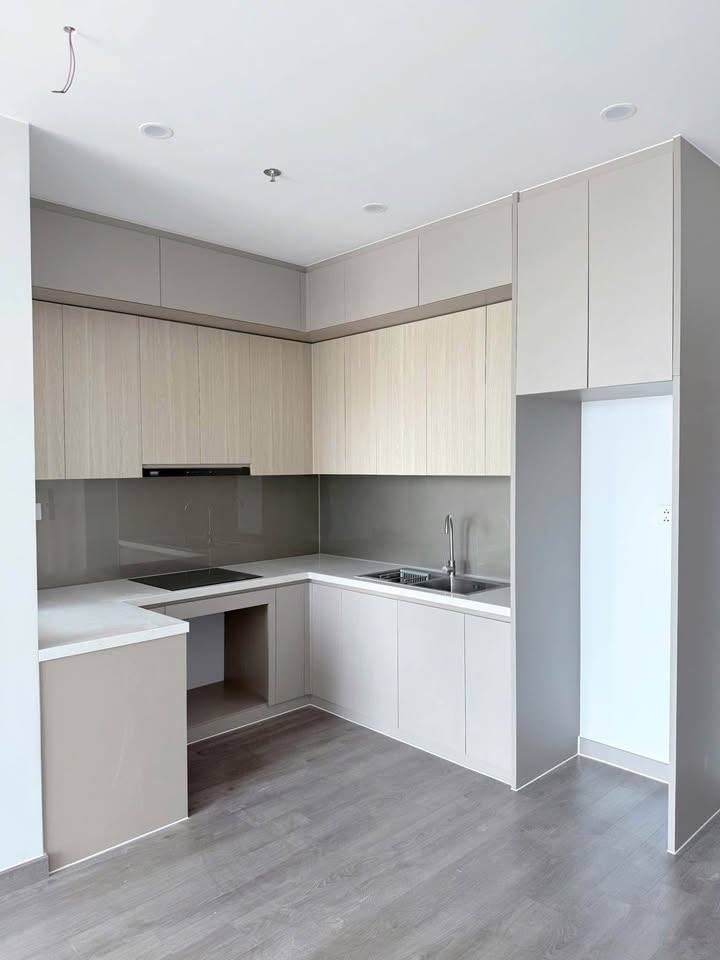 Chính chủ bán căn 2PN + 1, dt 70m2 View Vịnh Chung cư Ruby tại Cao Xanh, TP. Hạ Long.