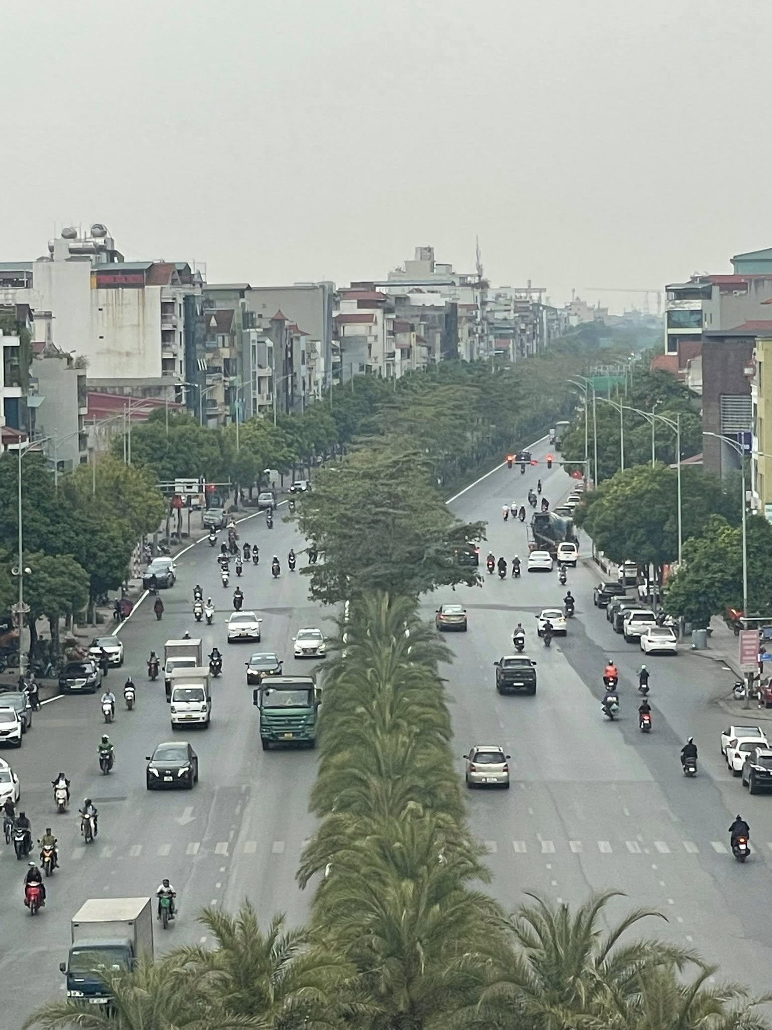 BÁN GẤP MẶT PHỐ NGÔ GIA TỰ LONG BIÊN 90M2 5T VỈA HÈ ĐÁ BÓNG, KINH DOANH 28 TỶ