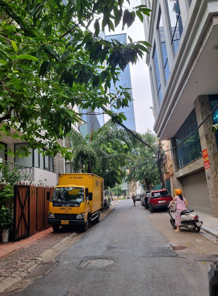 Phân lô ô tô tránh - phố Láng Hạ – 2 mặt thoáng – Kinh doanh chỉ 24 tỷ