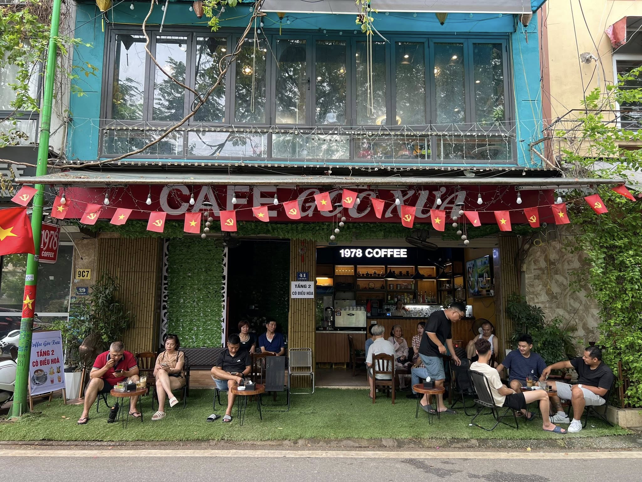 Chính chủ Sang nhượng quán cafe mặt đường Bờ Sông Sét, Phường Tương Mai