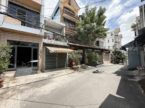 Nhà Hẻm Xe Tải Đường Lê Đức Thọ Quận Gò Vấp Phường 17 Cũ.