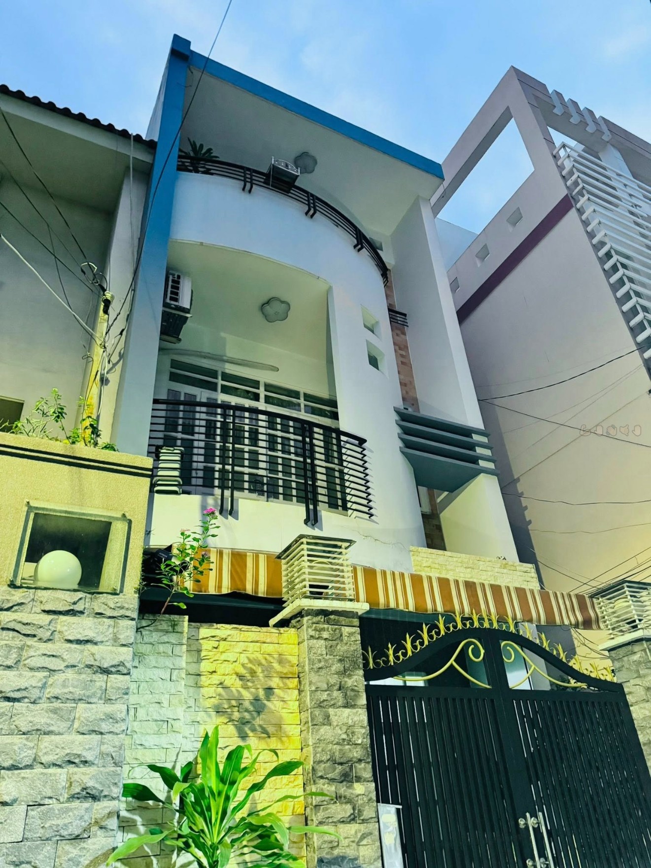 BÁN NHÀ PHÚ NHUẬN – HẺM XE HƠI – 70M² – 3 TẦNG – 4PN – CHỈ 8 TỶ 89